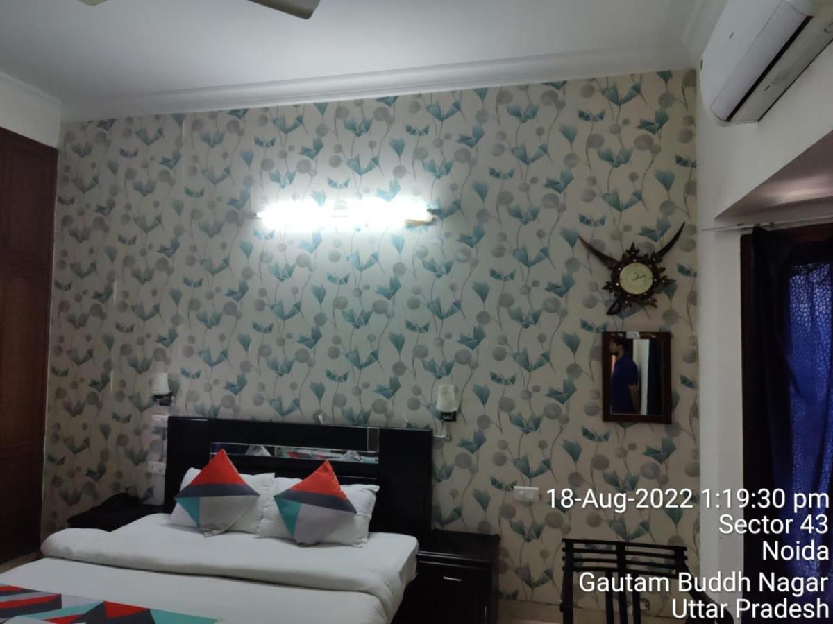 Hotel Ashray Noida Exterior photo